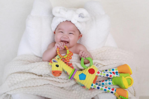 甘孜宝宝的口欲期